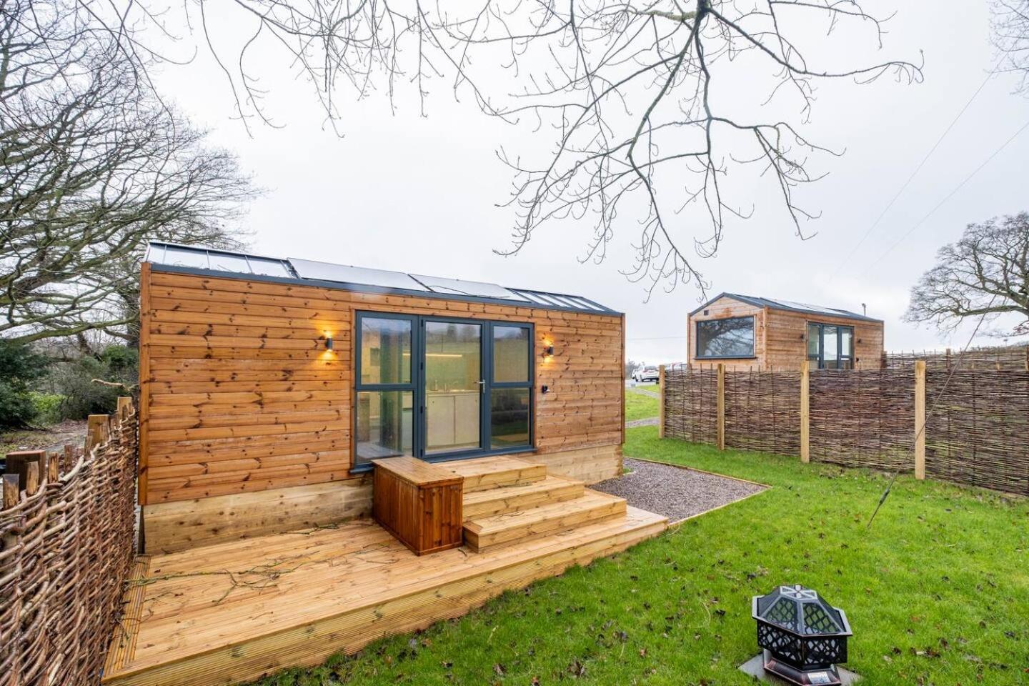 Beautiful Cabins In Herefordshire Countryside Eksteriør billede