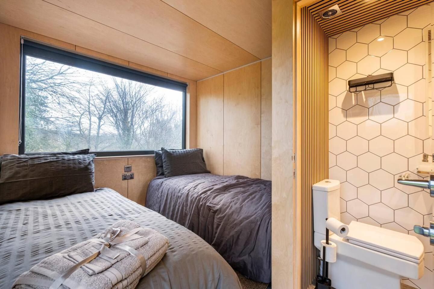 Beautiful Cabins In Herefordshire Countryside Eksteriør billede