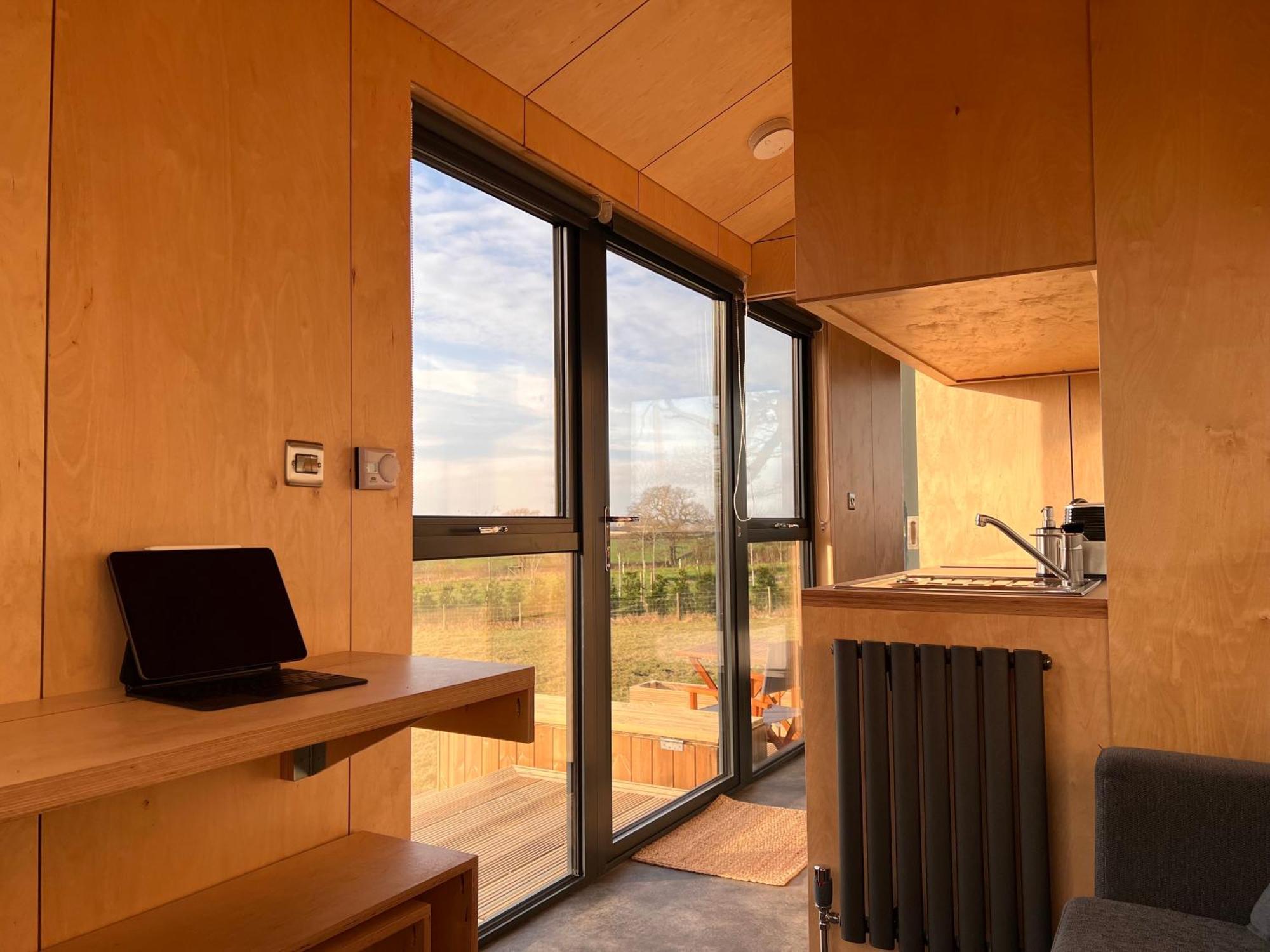 Beautiful Cabins In Herefordshire Countryside Eksteriør billede